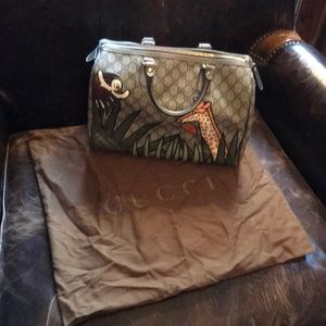 Rare Gucci unicef snowman in Africa bag